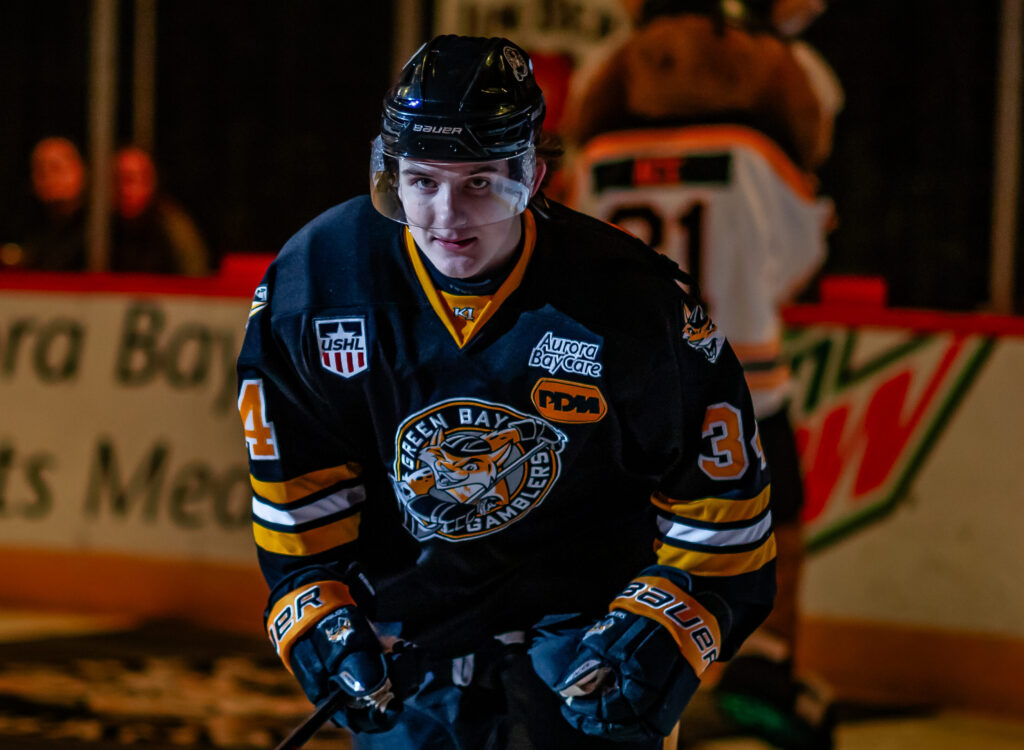 zellers-earns-player-of-the-year-honors